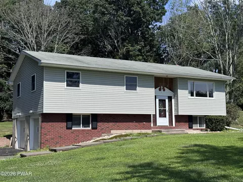 1083 Shady Ln, Honesdale, PA 18431