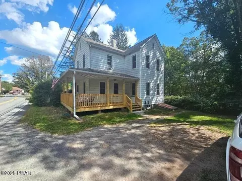 914 Main St, Newfoundland, PA 18445
