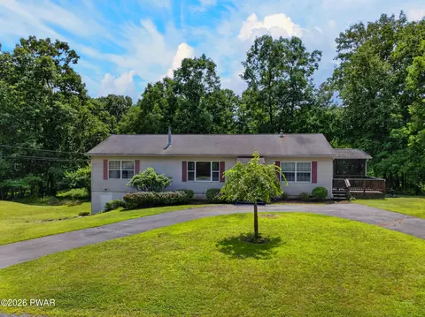 104 Water Wheel Rd, Milford, PA 18337