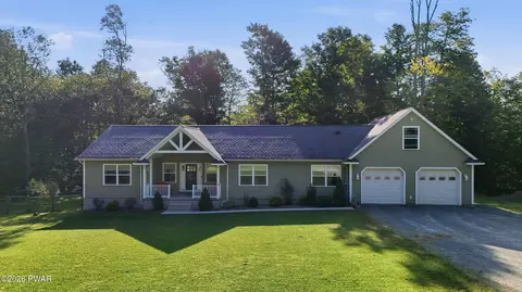 76 Horseshoe Dr, Honesdale, PA 18431