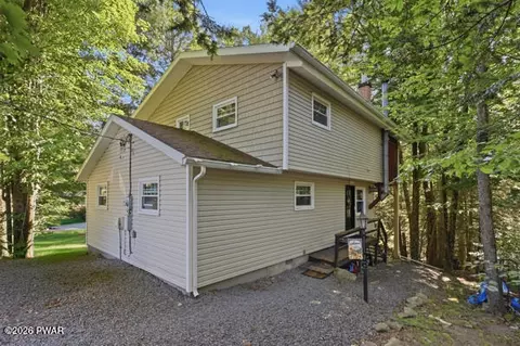 21 Brookfield Rd, Lake Ariel, PA 18436
