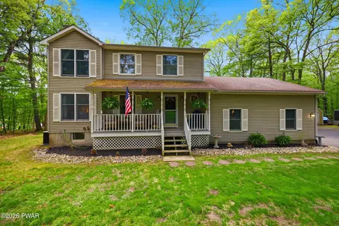 116 Oak Ridge Dr, Milford, PA 18337