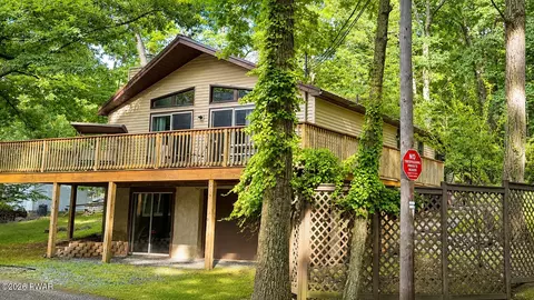 117 Maple Ln, Tafton, PA 18464