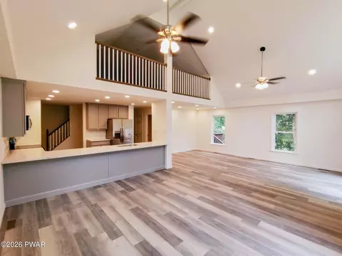 4409 Middleton Dr, Milford, PA 18337