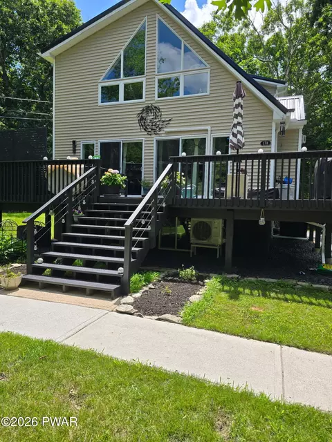 118 Walnut Rd, Milford, PA 18337