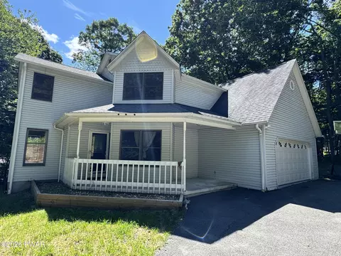 112 N Ridge Dr, Milford, PA 18337