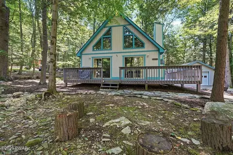 1159 Wallenpaupack Dr, Lake Ariel, PA 18436