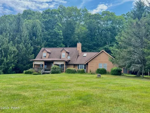 880 Long Ridge Rd, Hawley, PA 18428