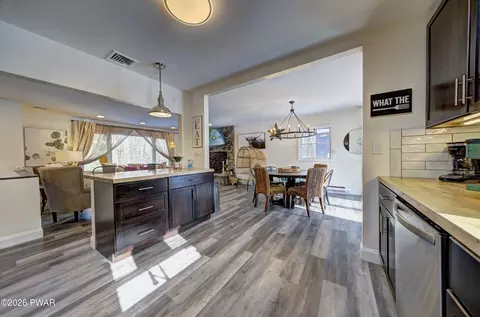 Kitchen - 103 E Beaver Dam Rd, Tafton, PA 18464 photo 2 of 4