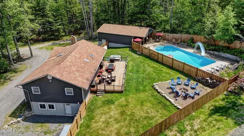103 E Beaver Dam Rd, Tafton, PA 18464