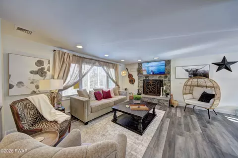 Living - 103 E Beaver Dam Rd, Tafton, PA 18464 photo 1 of 5