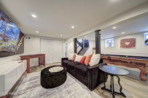 Living - 103 E Beaver Dam Rd, Tafton, PA 18464 photo 5 of 5
