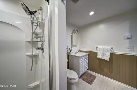 Bath - 103 E Beaver Dam Rd, Tafton, PA 18464 photo 4 of 4