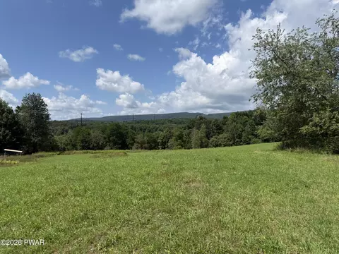 0 Mid Valley Rd, Lake Ariel, PA 18436