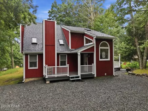 102 Spruce Ct, Milford, PA 18337