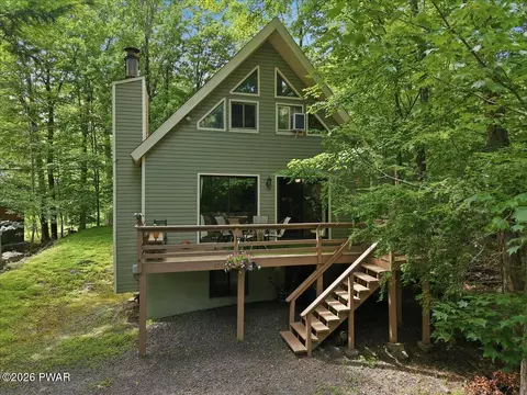 285 Lakeview Dr, Lake Ariel, PA 18436