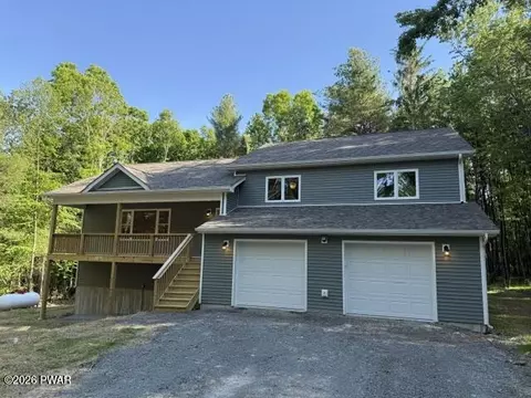 112 Bayberry Dr, Milford, PA 18337