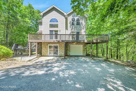 102 Eagle Rock Rd, Lackawaxen, PA 18435