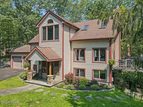 1014 Star View Ter, Lake Ariel, PA 18436