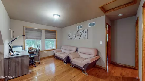 Entry Way - 187 Skyview Rd, Dingmans Ferry, PA 18328 photo 4 of 6