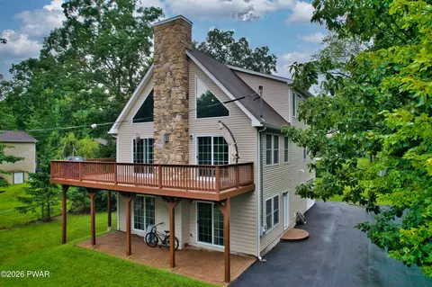 187 Skyview Rd, Dingmans Ferry, PA 18328