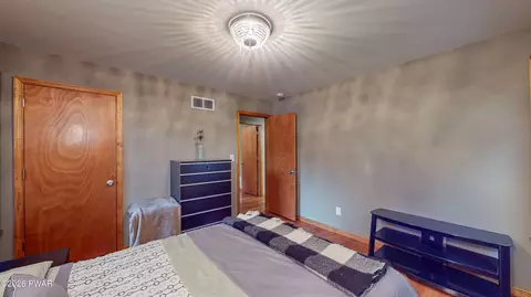 Bedroom - 187 Skyview Rd, Dingmans Ferry, PA 18328 photo 3 of 7