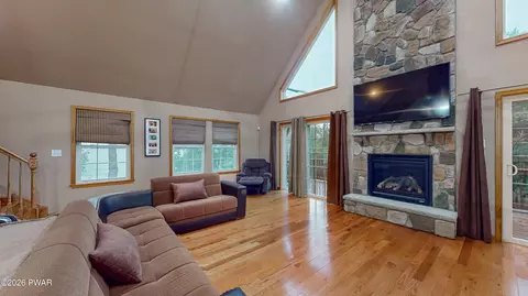 Living - 187 Skyview Rd, Dingmans Ferry, PA 18328 photo 1 of 1