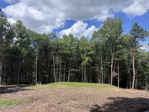 266 Steep Hill Rd, Beach Lake, PA 18405