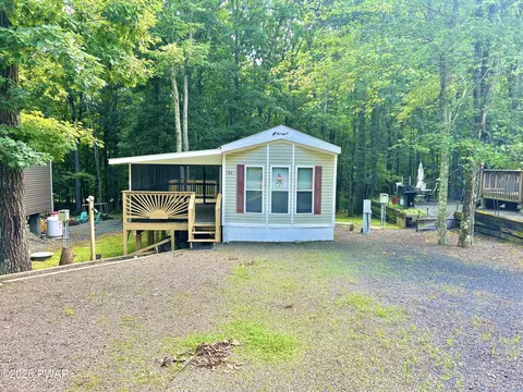 269 Village Dr, Milford, PA 18337