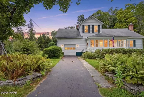 42 River Rd, Prompton, PA 18456