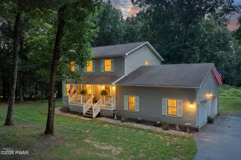 116 Oak Ridge Dr, Milford, PA 18337