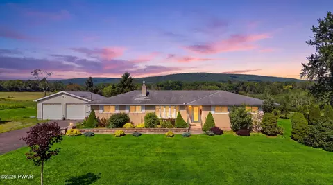 2843 Easton Tpke, Waymart, PA 18472
