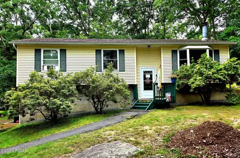 116 Beach Rd, Milford, PA 18337