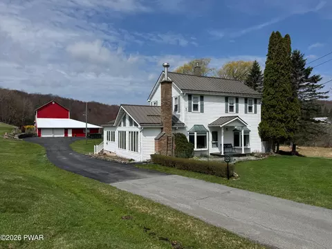 355 S Preston Rd, Lakewood, PA 18439