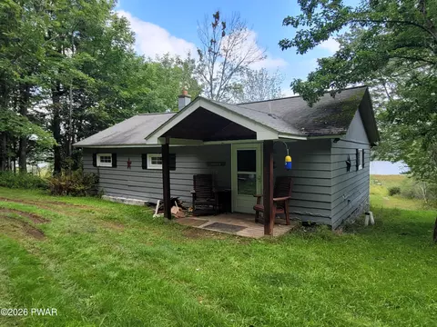 76 Millers Farm Ln, Honesdale, PA 18431