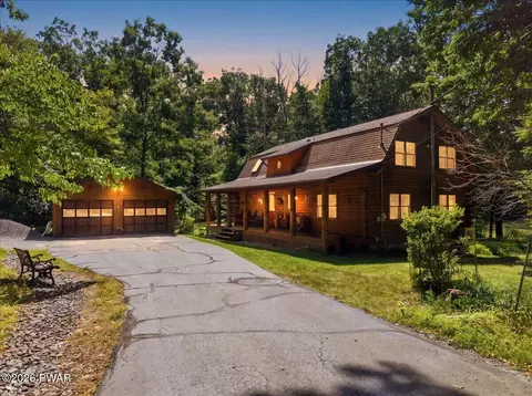 1952 Pennsylvania 590, Hawley, PA 18428