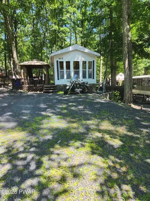 167 Big Bass Dr, Milford, PA 18337