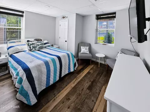 Bedroom - 456 Apache Dr, Shickshinny, PA 18655 photo 4 of 5