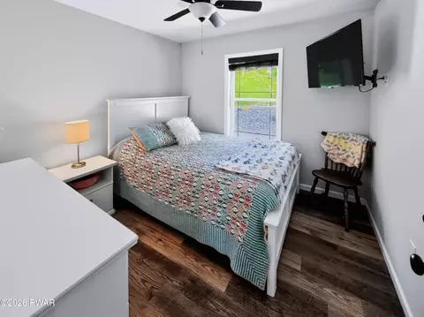 Bedroom - 456 Apache Dr, Shickshinny, PA 18655 photo 3 of 5