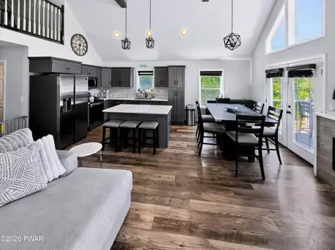Kitchen - 456 Apache Dr, Shickshinny, PA 18655 photo 1 of 5