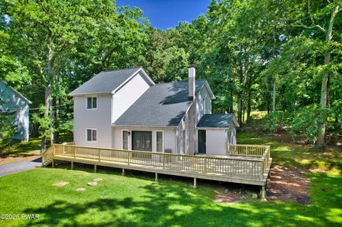 118 Buttercup Ter, Milford, PA 18337