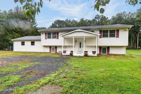 113 Fisher Ter, Milford, PA 18337