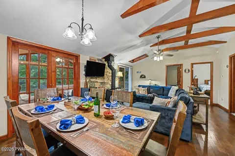 Dining - 135 Outer Dr, Dingmans Ferry, PA 18328 photo 3 of 8