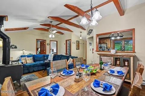 Dining - 135 Outer Dr, Dingmans Ferry, PA 18328 photo 5 of 8