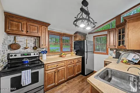 Kitchen - 135 Outer Dr, Dingmans Ferry, PA 18328 photo 1 of 7