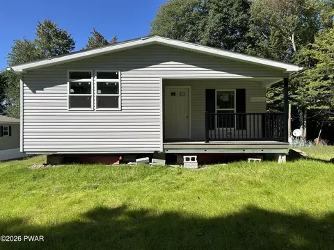 111 Rustic Rd, Greentown, PA 18426