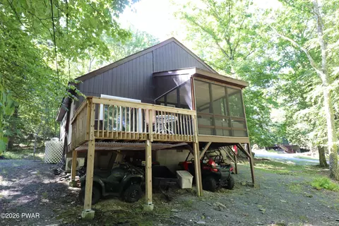 100 Rocky Rd, Lackawaxen, PA 18435