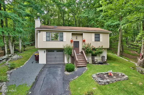133 Peach Rd, Milford, PA 18337