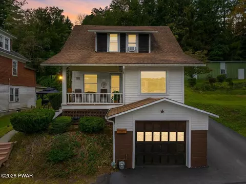 1242 Overlook Ave, Honesdale, PA 18431