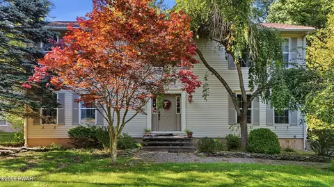 165 Rockway Rd, Lake Ariel, PA 18436